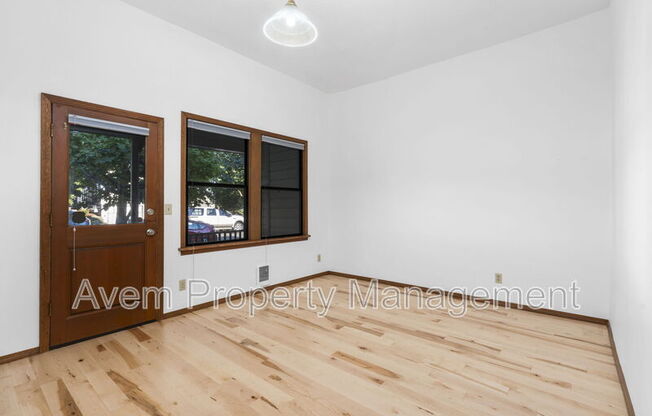 1229 SE 19 AVE