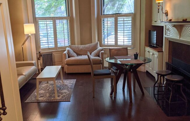 1 bed, 1 bath, $3,500, Unit #3
