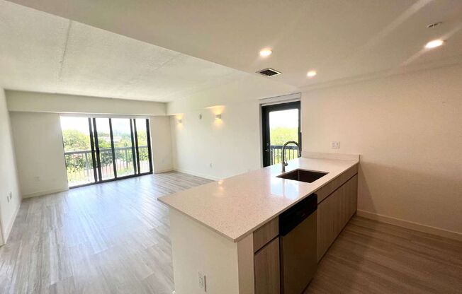 1 bed, 1 bath, 682 sqft, $2,398, Unit 401