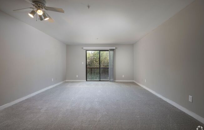 2 beds, 1.5 baths, 1,140 sqft, $1,100, Unit 607