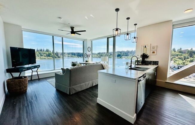 2 beds, 1 bath, 1,047 sqft, $5,150, Unit 410-815