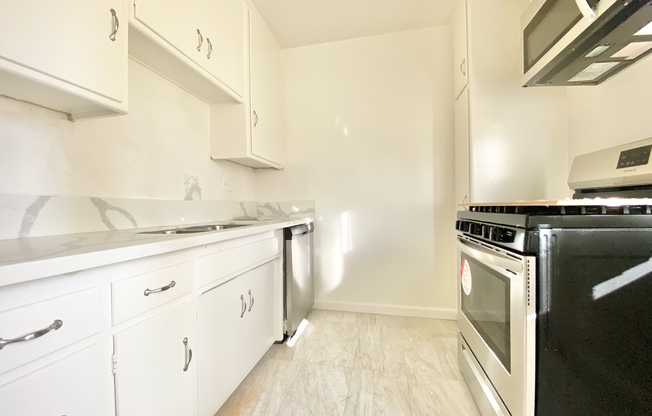 1 bed, 1 bath, $2,395