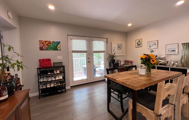 2 beds, 2 baths, 1,200 sqft, $3,995, Unit 3104 E