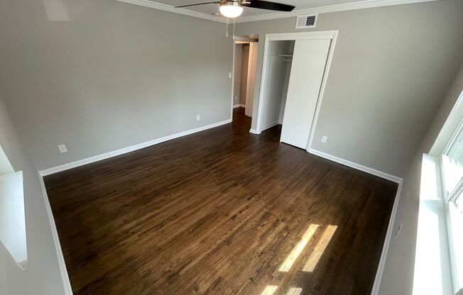 2 beds, 1 bath, 950 sqft, $1,595, Unit G-1