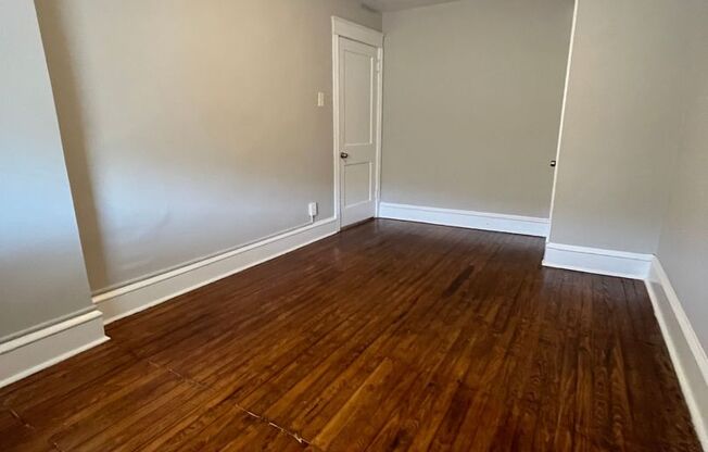 2 beds, 1 bath, $1,350