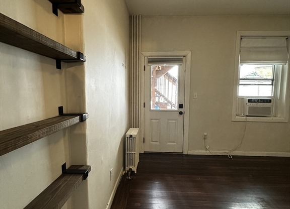 2 beds, 1 bath, 835 sqft, $2,800, Unit 1