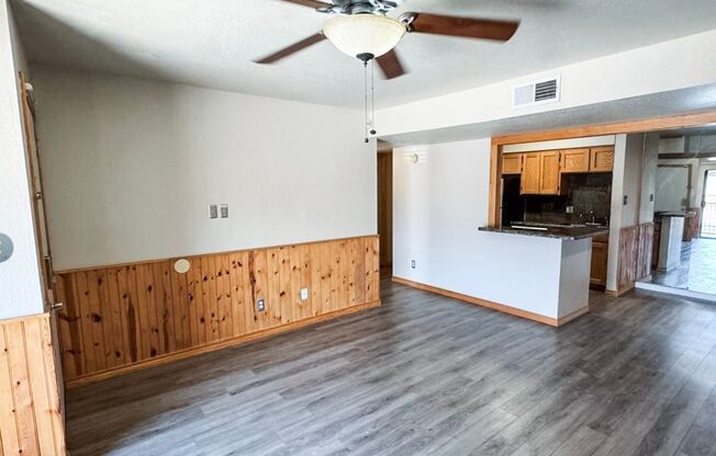2 beds, 2 baths, $1,100, Unit APARTMENT 90