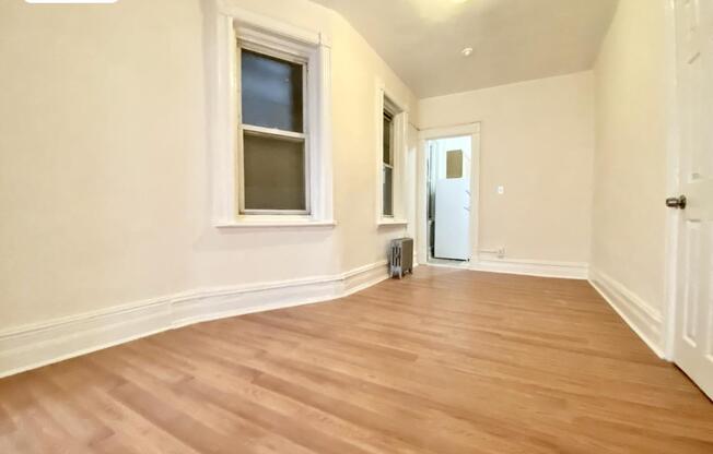 451 W 36 ST