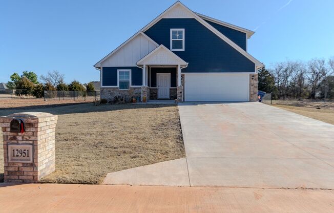 Gorgeous 4BD/3BTH Home Minutes From Lake Hefner Parkway in Edmond!