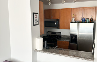 2 beds, 1 bath, $4,195, Unit 32-G