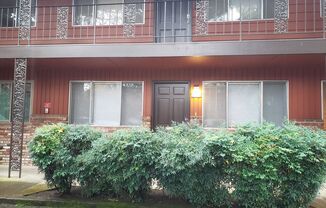 2 beds, 1 bath, $1,750