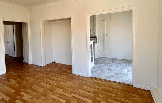 449 S Cloverdale Apartments