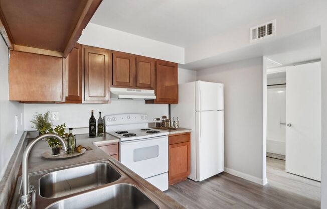 2 beds, 1 bath, 730 sqft, $1,149, Unit 1C