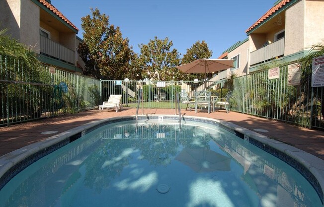 2 beds, 1 bath, 704 sqft, $1,995, Unit 202