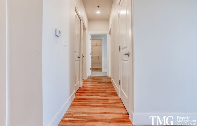 1 bed, 1 bath, 740 sqft, $1,625, Unit B230