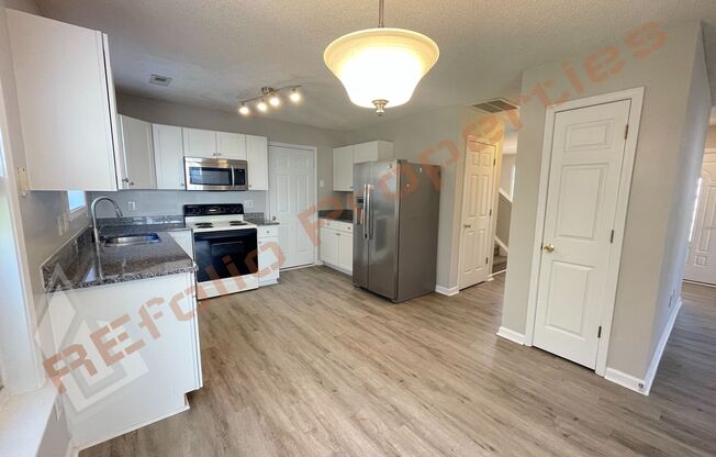 Charming 3-Bedroom Cul-de-Sac Home with Screened Porch in Sunset Hills, Apex — Available January 30!