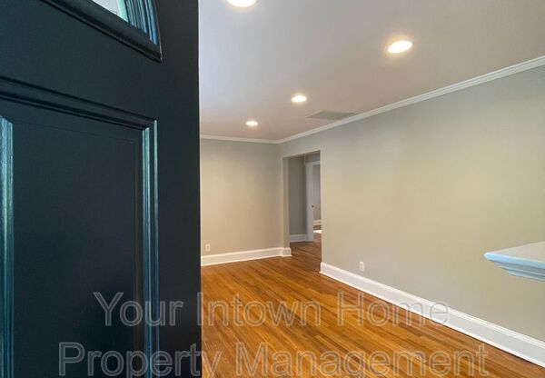 452 DECKNER AVE SW