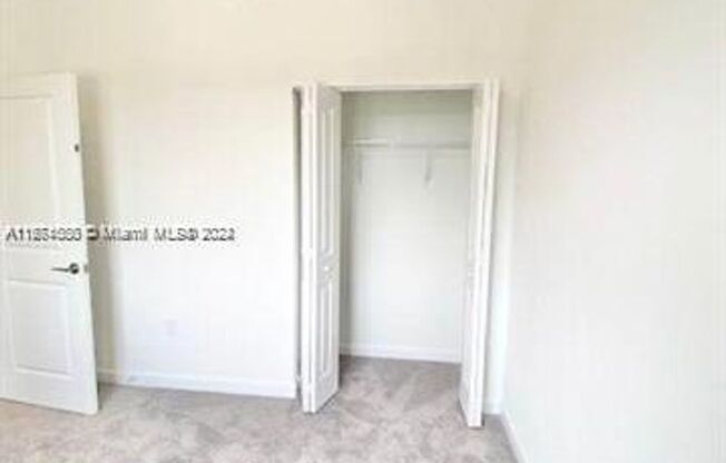 3 beds, 2.5 baths, $3,500, Unit # 20630