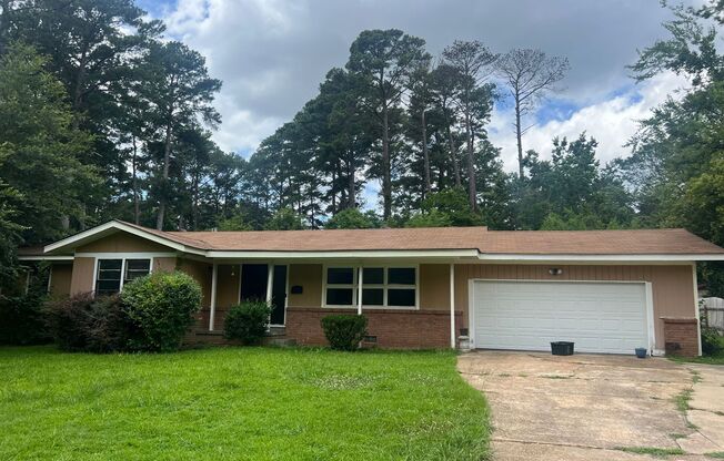 Spacious 3 Bed 2 Bath Home in Jackson Mississippi