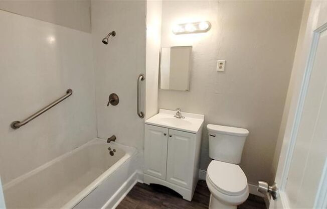 2491 S 7 ST