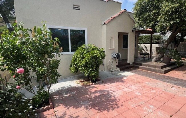 1011 SAN PASCUAL AVE