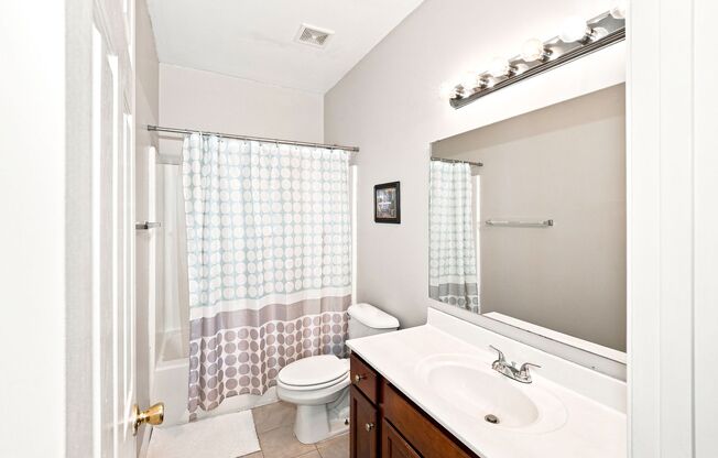 2 beds, 2 baths, $1,500