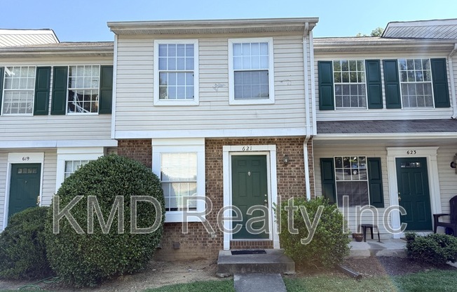 621 LEX DR