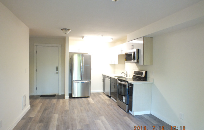 12544 15 AVE NE