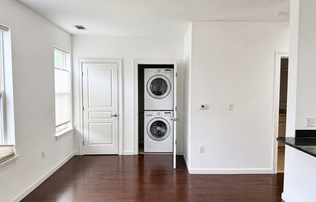 4 REPTON CIR
