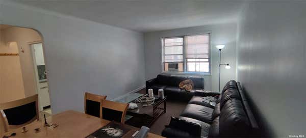 1 bed, 1 bath, 700 sqft, $1,900, Unit B5