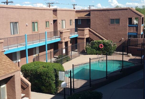 2 beds, 1 bath, 675 sqft, $899, Unit 3