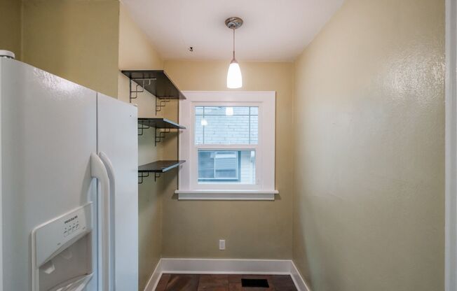 2 beds, 1 bath, $1,795