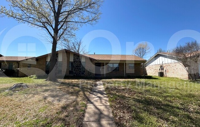 1021 BROOKSHIRE CIR