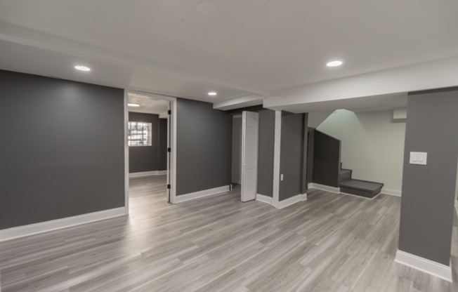 4627 N MONTICELLO AVE