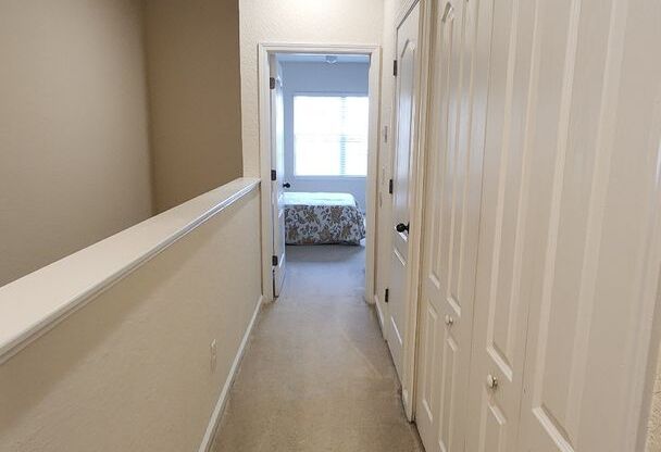 3 beds, 2.5 baths, $1,995, Unit Unit 1107