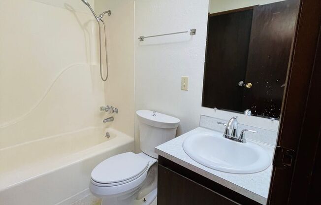 2 beds, 1 bath, $1,800