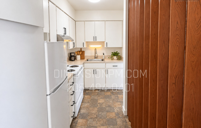 Studio, 1 bath, 563 sqft, $965, Unit Unit 316