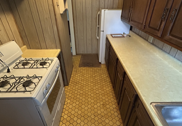 115 W 15 ST