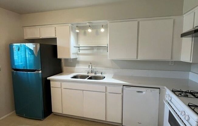 Location! Location! 6831 Alvardo Road Unit #6- Must See!