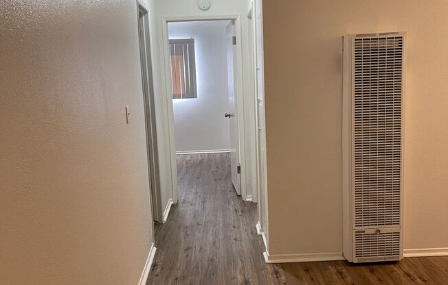 2 beds, 1 bath, 900 sqft, $2,095, Unit 20