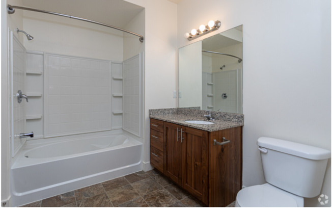 2 beds, 2 baths, 1,004 sqft, $1,550, Unit 339