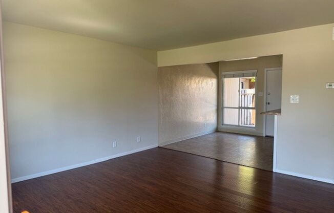 Located in Marina Gardens, great location!! Pet Friendly!!!!