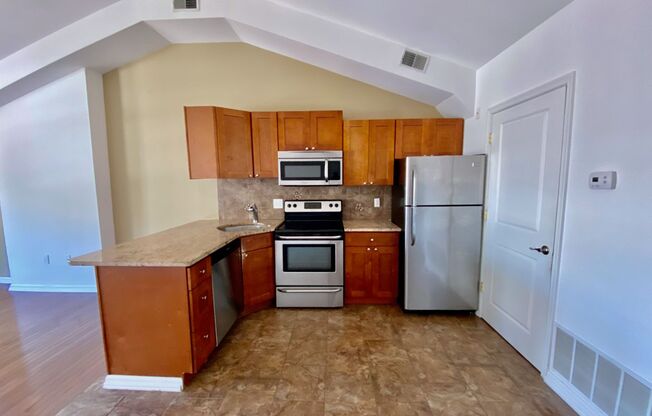 1 bed, 1 bath, $1,600