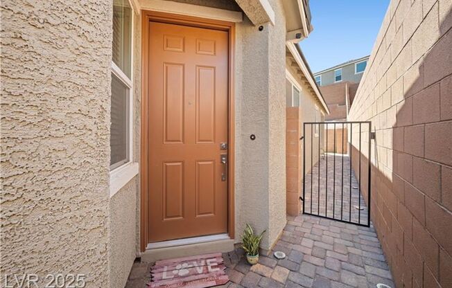 Single Story 3 bedroom, 2 bath home in the heart of Inspirada