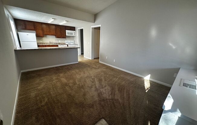 1 bed, 1 bath, 634 sqft, $899, Unit 5656 UD