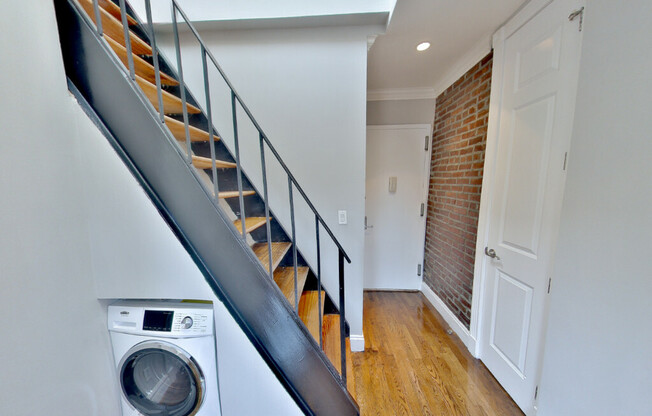 416 E 13th Street
