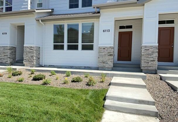 3 beds, 2.5 baths, 1,583 sqft, $2,195, Unit 6182 N. Hampstead Avenue Boise Idaho 83714