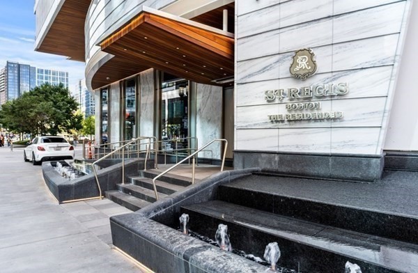 1 bed, 1.5 baths, 1,128 sqft, $8,900, Unit 14A