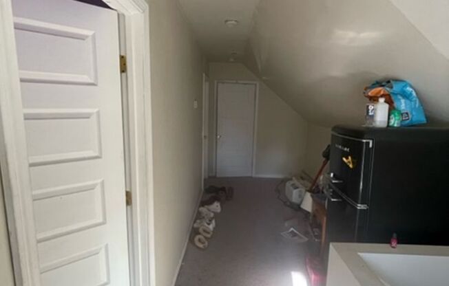 5 beds, 2 baths, $3,250, Unit 624 Smith #3