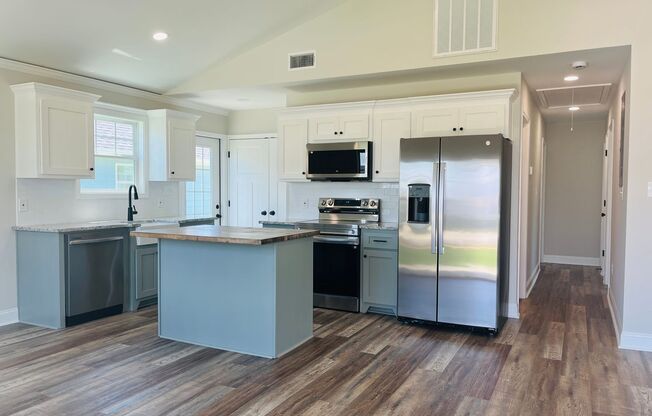 BRAND NEW 3 bedroom, 2 bath home in Lagrange! Must see!